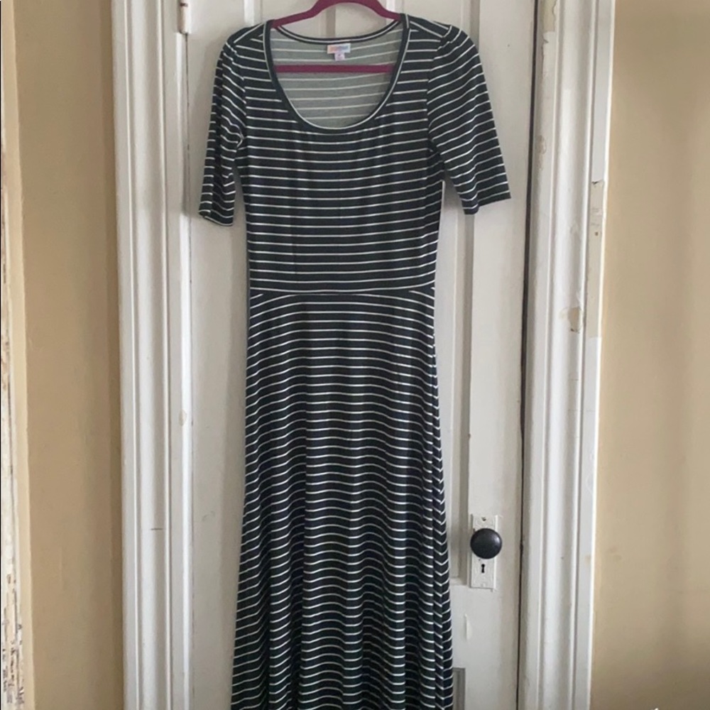 LuLaRoe Ana - Size M - NWT 😍